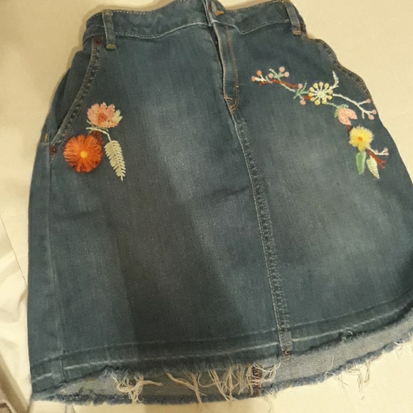 Girls Outfit - Picture 2 of 4